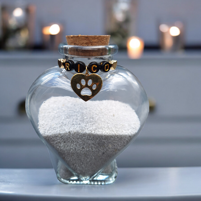 memorial flesje met naam voor kat of hond, gedenkflacon, herinnering aan kat of hond, bewaren plukjes vacht van kat of hond