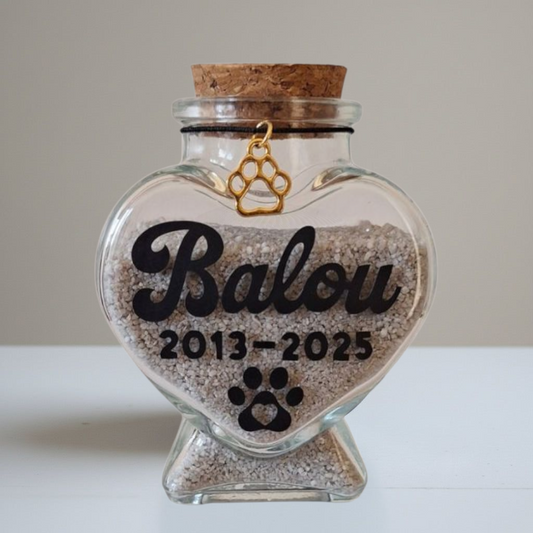 Gedenkflasche mit Namen